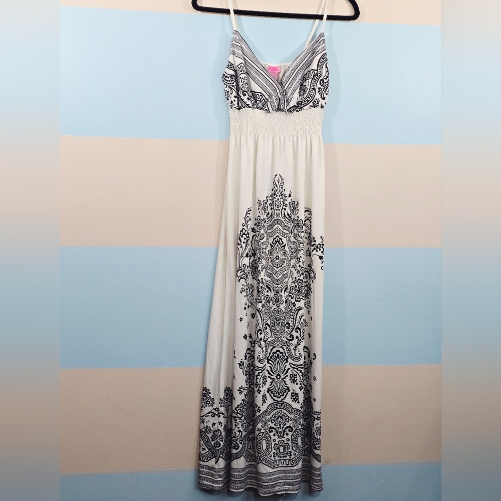She's Cool Elegant Black and White Maxi Dress - Picture 6 of 9